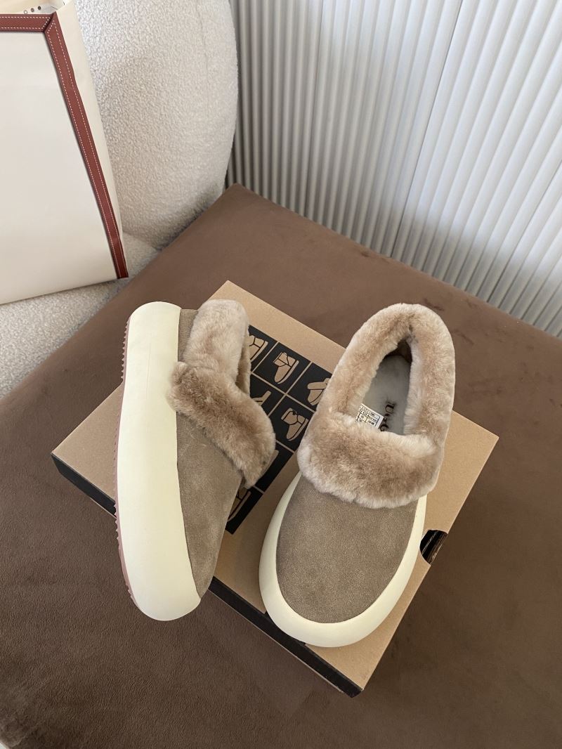 UGG Casual Shoes